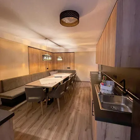 Apartment Bergkristall Ladis