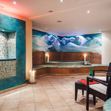 Bergkristall Apartament *