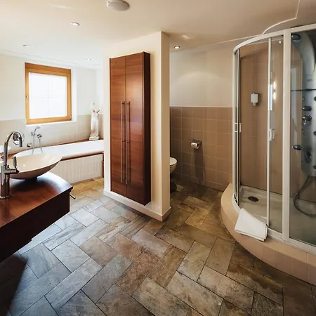 Bergkristall Apartmán *