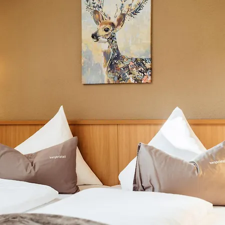 Bergkristall Apartament *