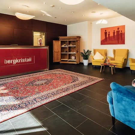 Bergkristall Apartament *