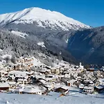 Bergkristall Apartamento Ladis